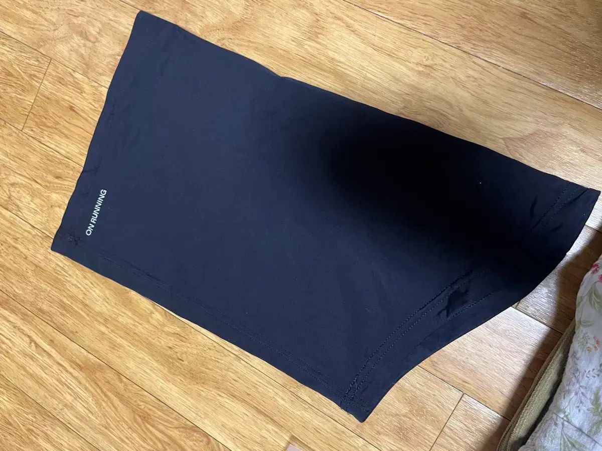 単リーランニング ネックウォーマー ブラック Free!