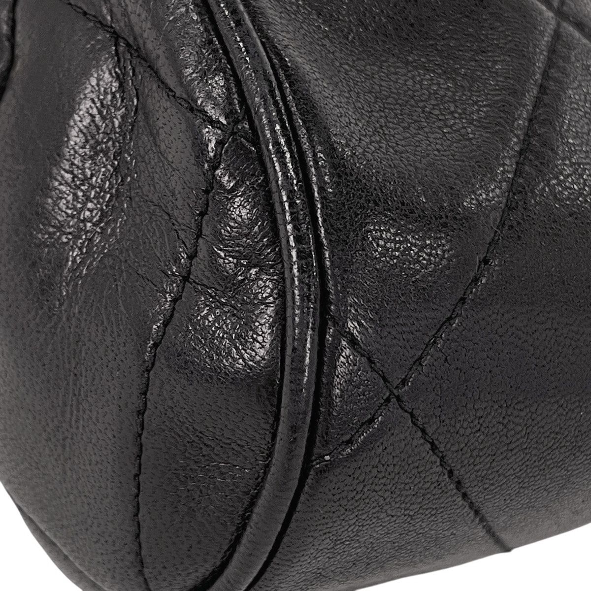 CHANEL ショルダーバッグ マトラッセ スエード フリンジ ココマーク 黒 シャネル CHANEL ココマーク フリンジ チェーン ショルダーバッグ