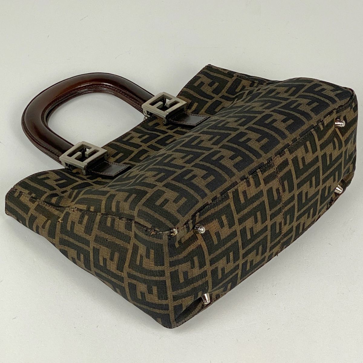 【FENDI 】フェンディ ズッカ柄 ハンドバック FENDI フェンディ ズッカ柄 ハンドバッグ