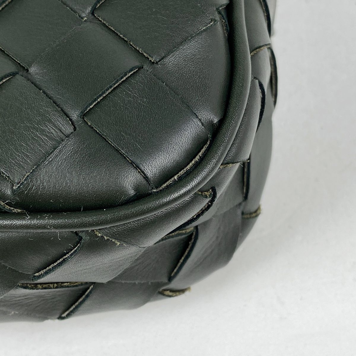 イントレチャート セカンドバッグ