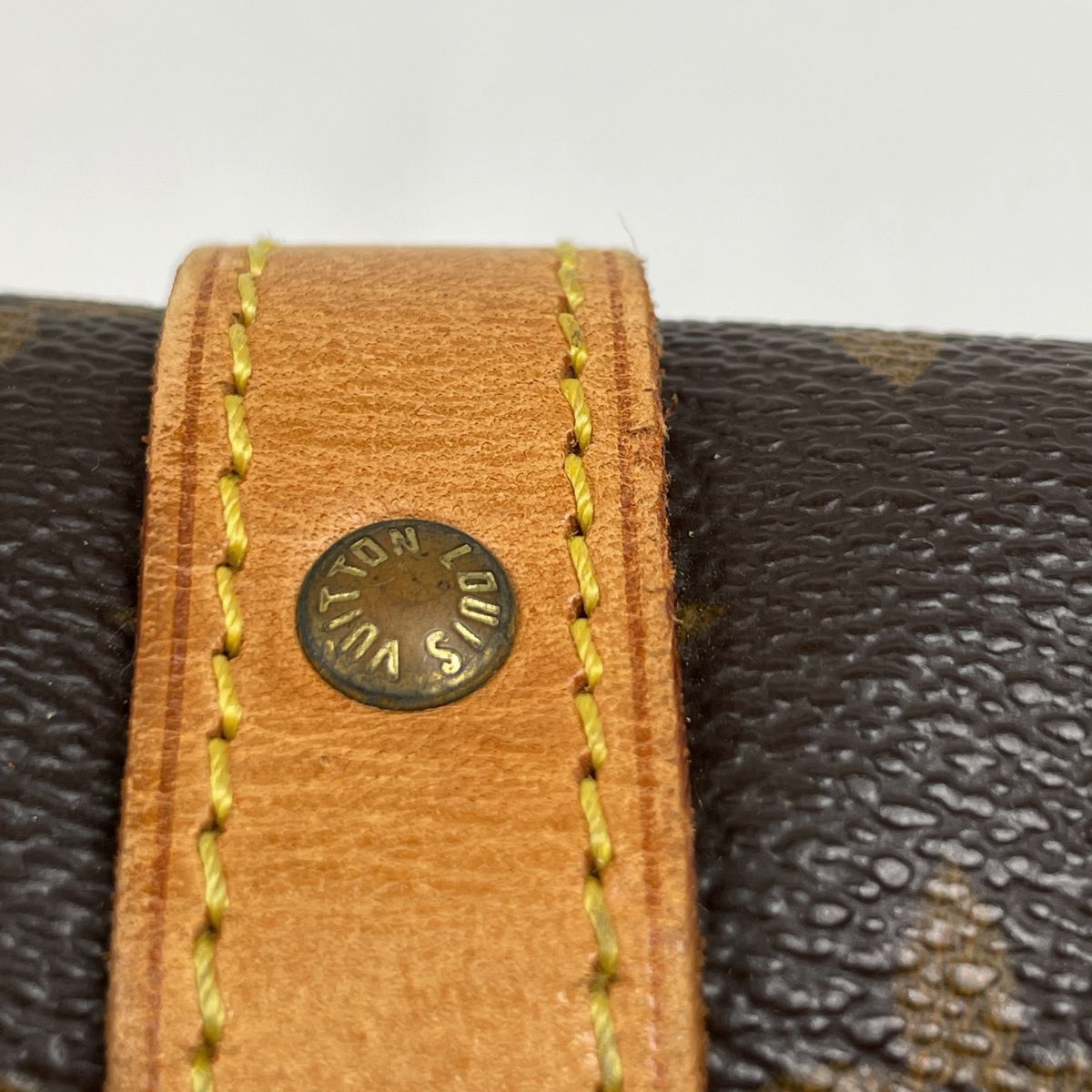 斜め掛け ショルダーバッグ