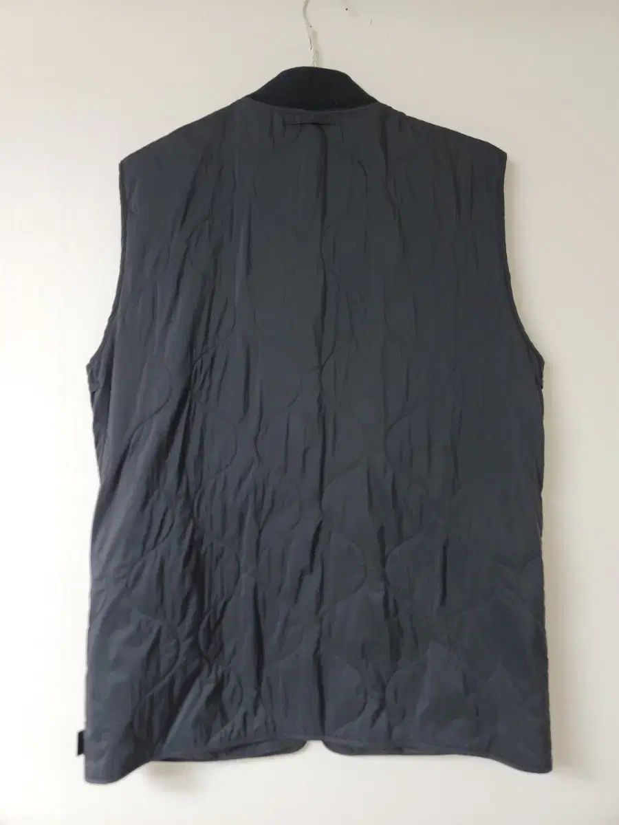 バーバリー メンズ キルティング ベスト ブラック 50 実寸100
