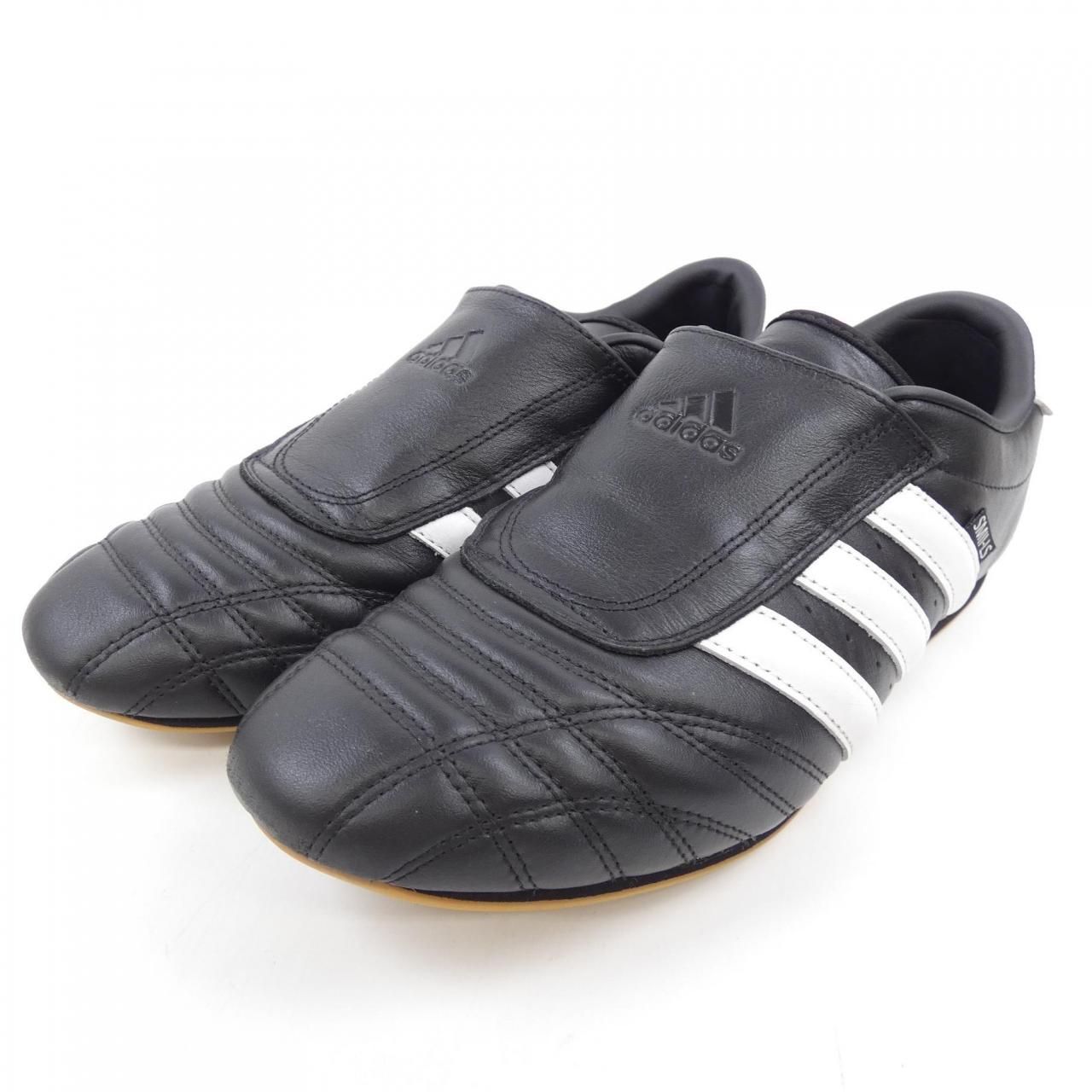 アディダス ADIDAS