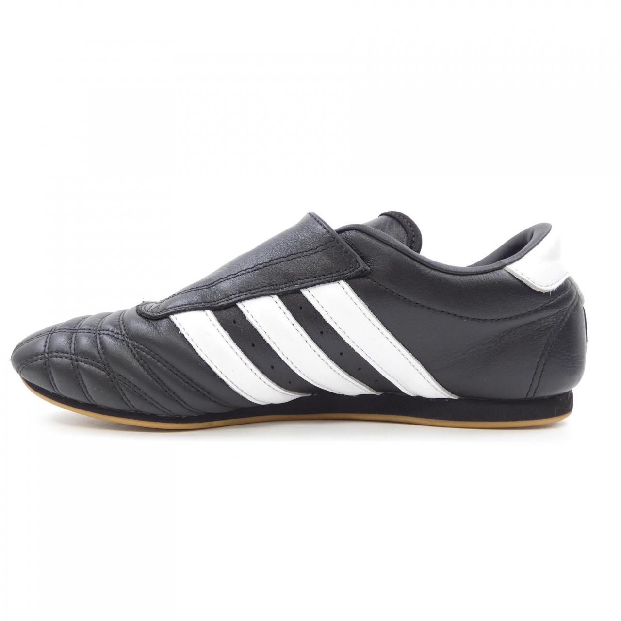 アディダス ADIDAS JQ 4775 スニーカー