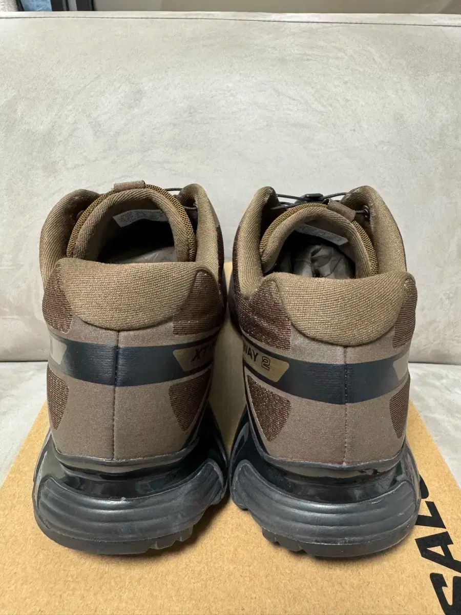 パスウェイ ブラウン