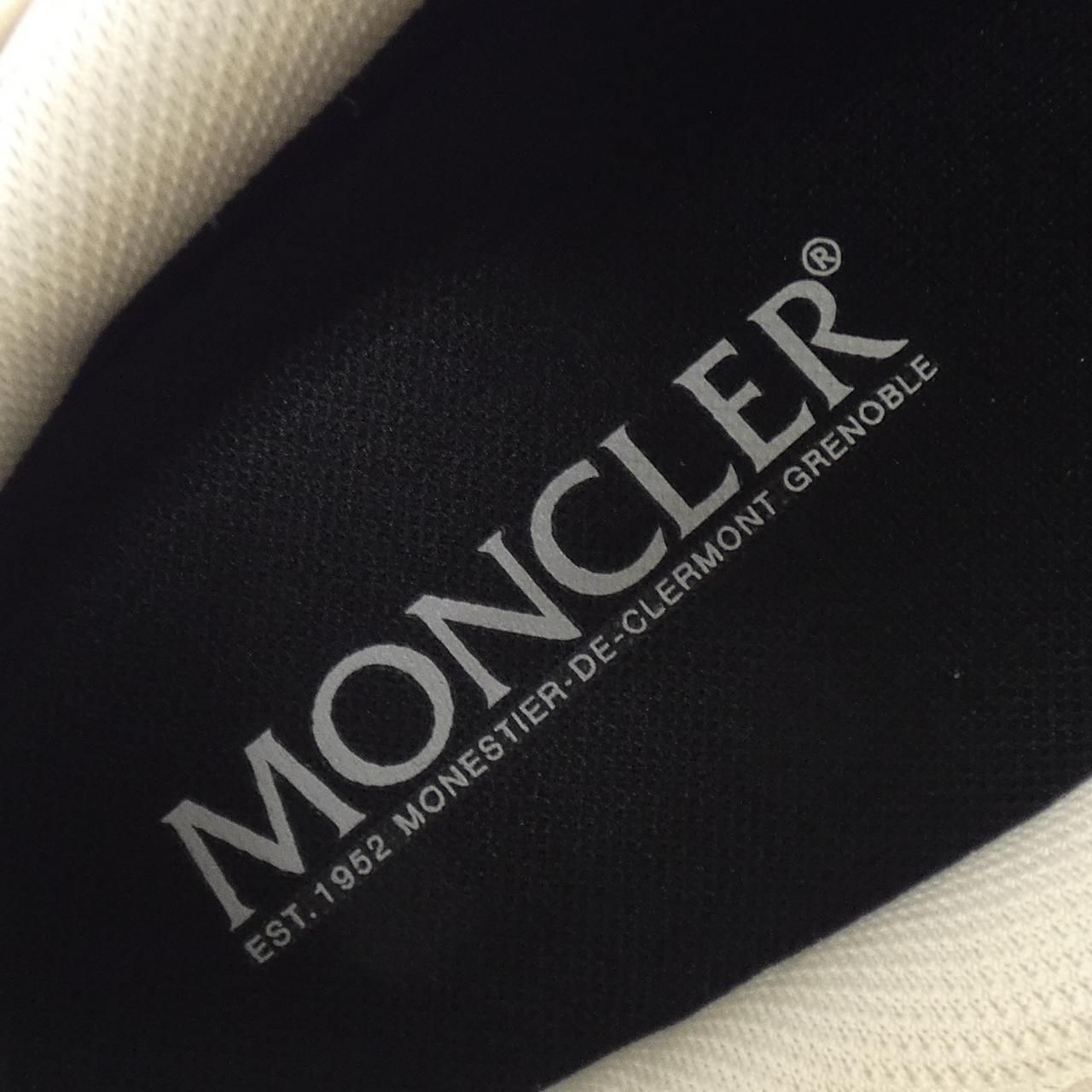 モンクレール MONCLER
