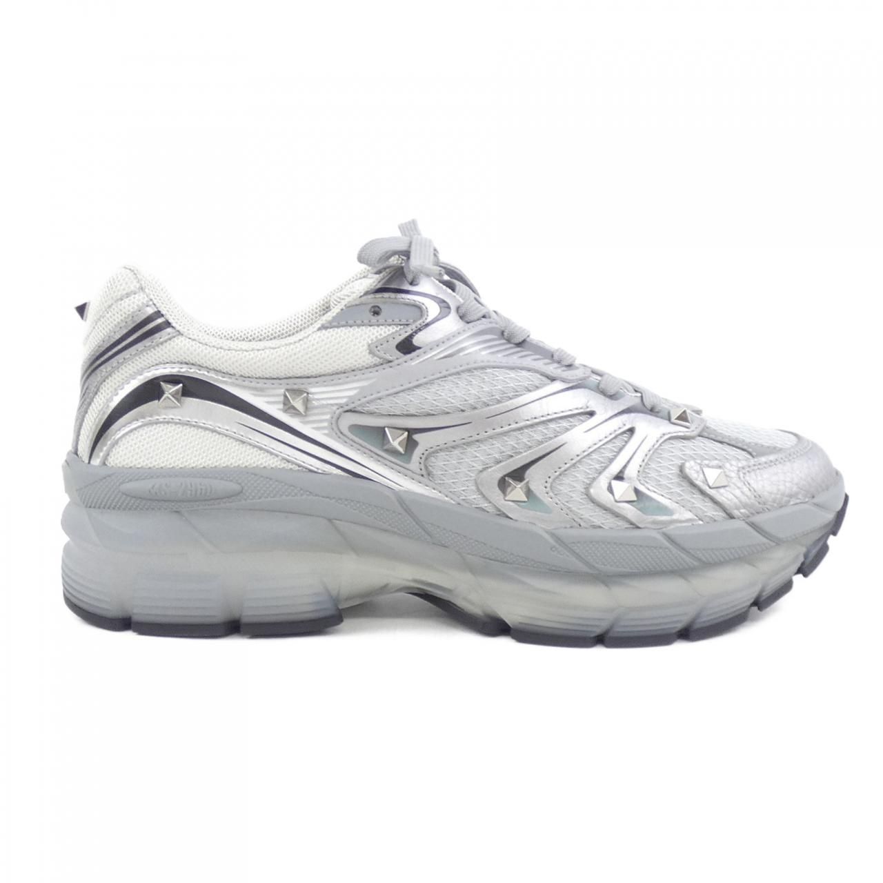 ヴァレンティノガラヴァーニ スニーカー