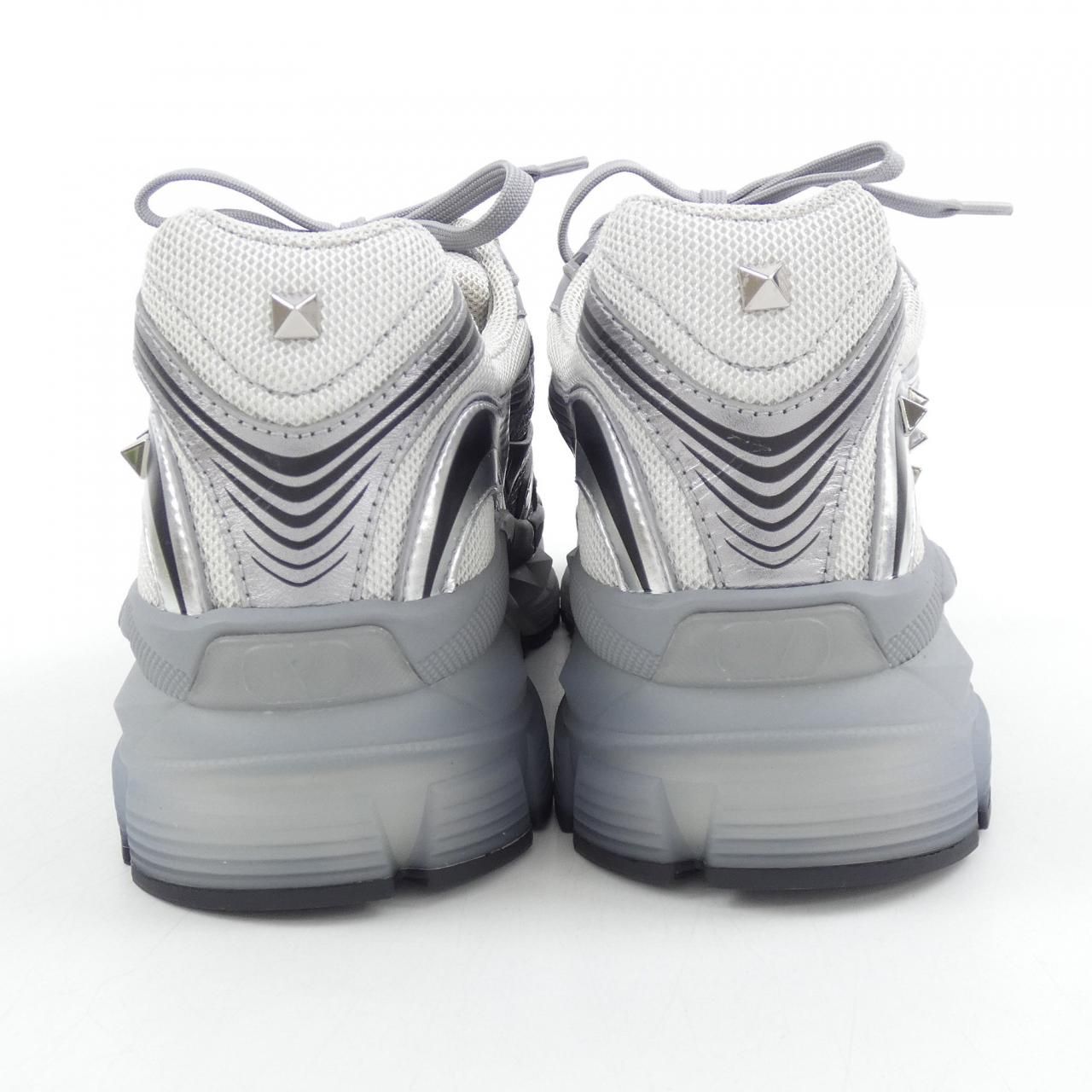 ヴァレンティノガラヴァーニ スニーカー