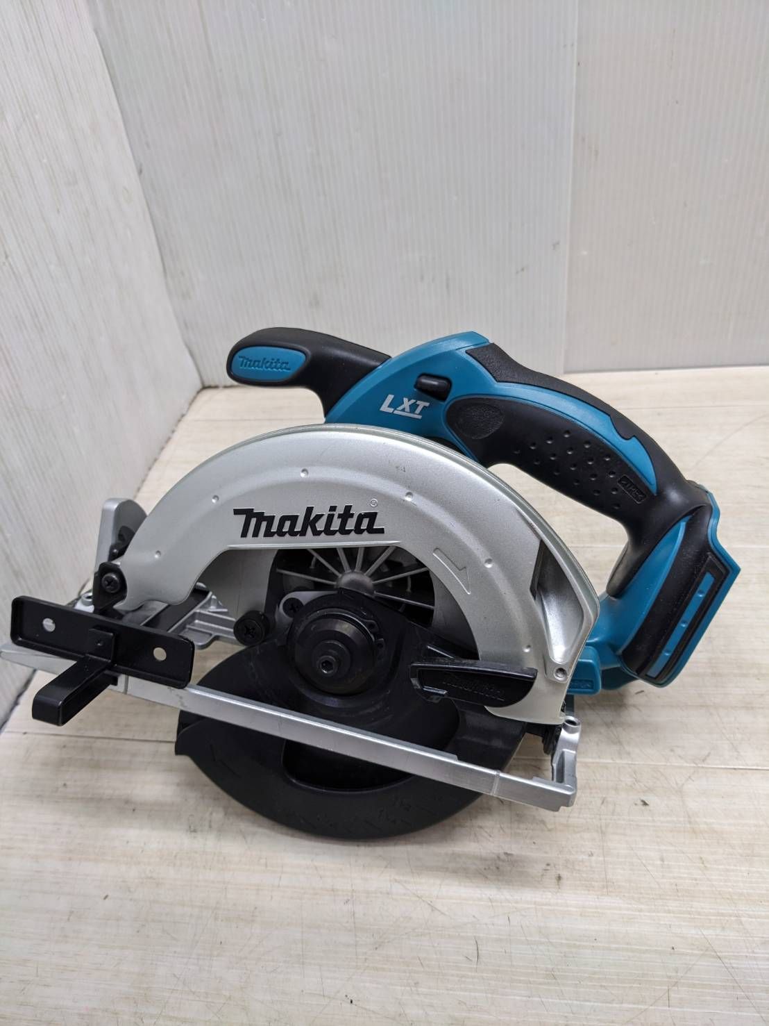 S99411 makita マキタ XSS02 充電式マルノコ 18V 丸のこ