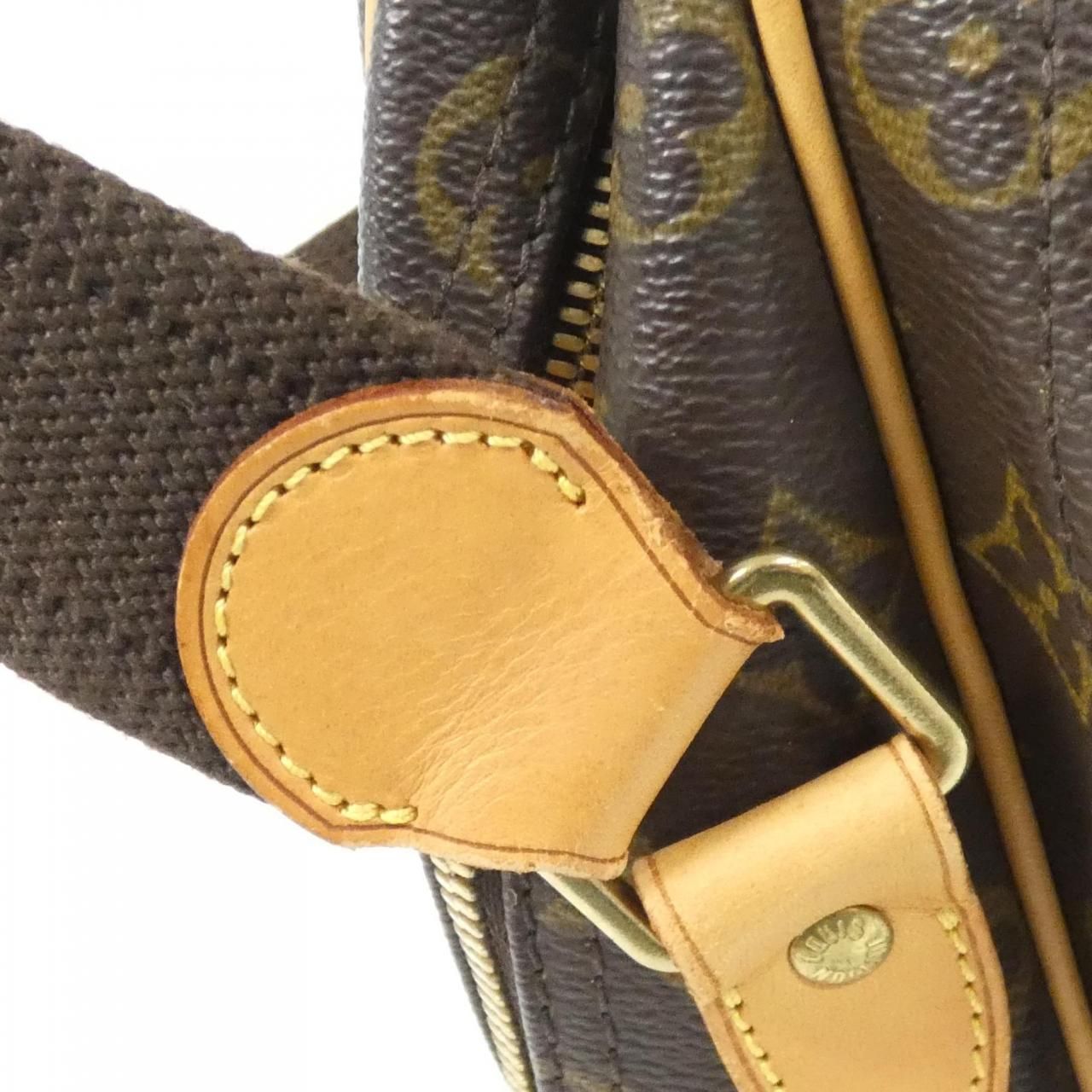 ショルダーバッグ