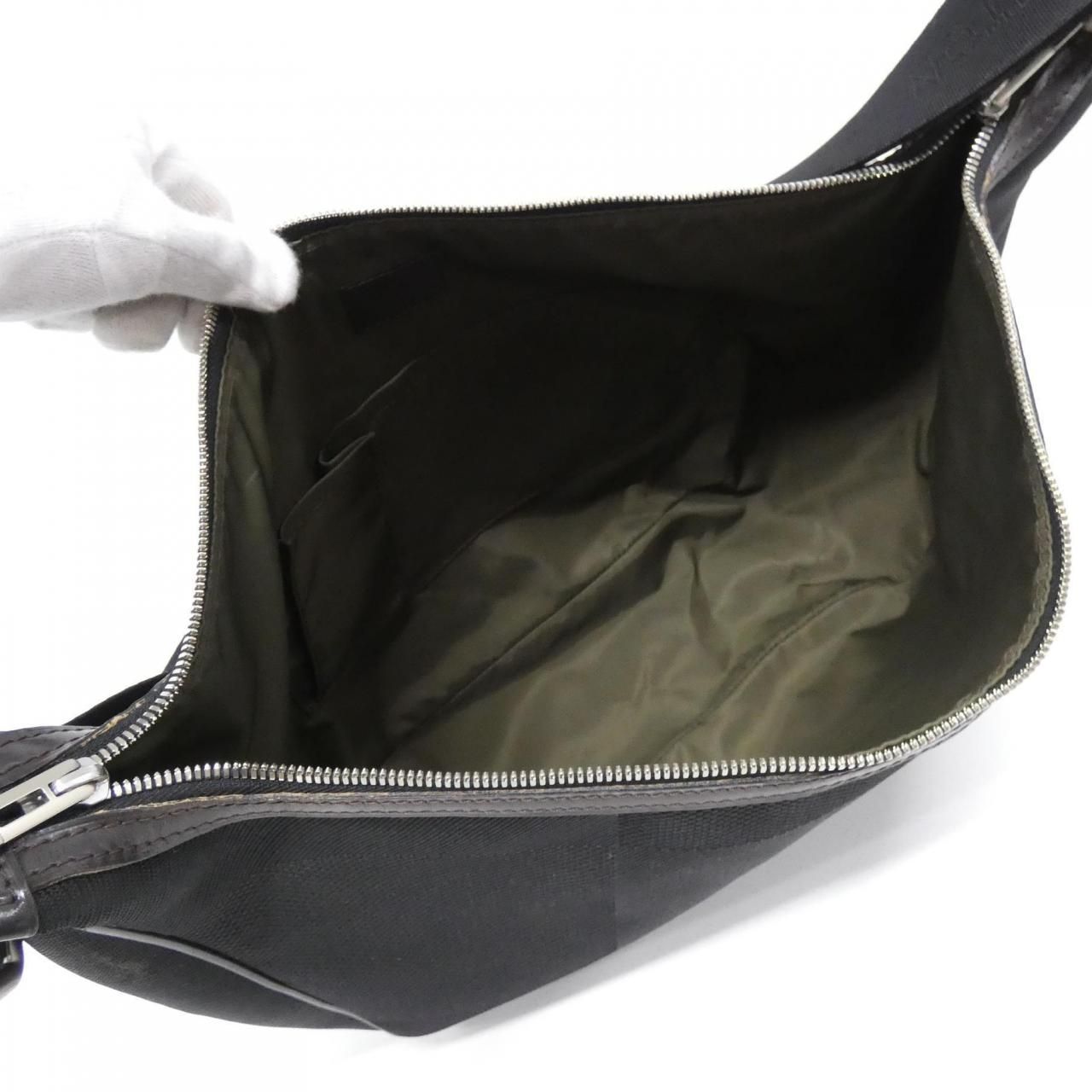 エクスプロラトゥール M93616