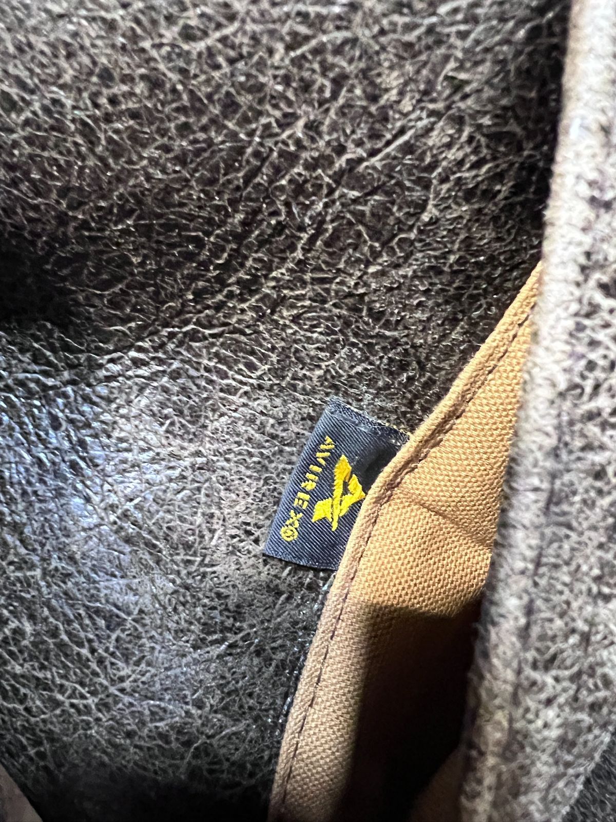 40 アヴィレックス