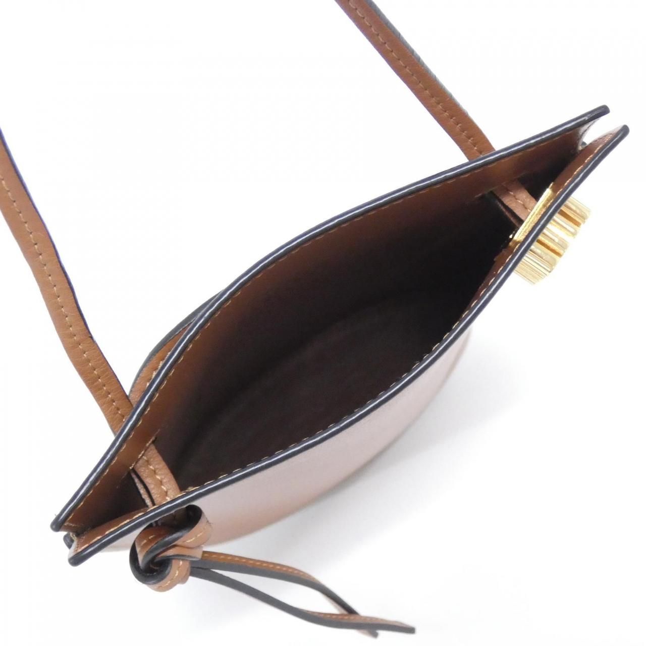 ショルダーバッグ