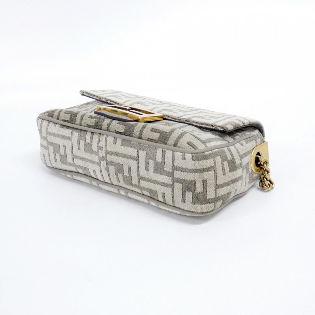 ショルダーバッグ