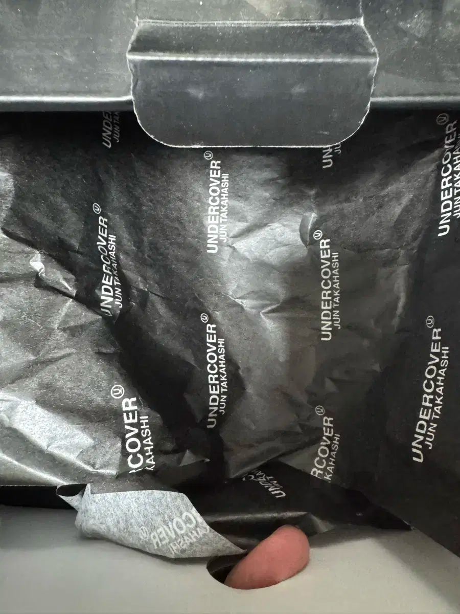 アンダーカバー