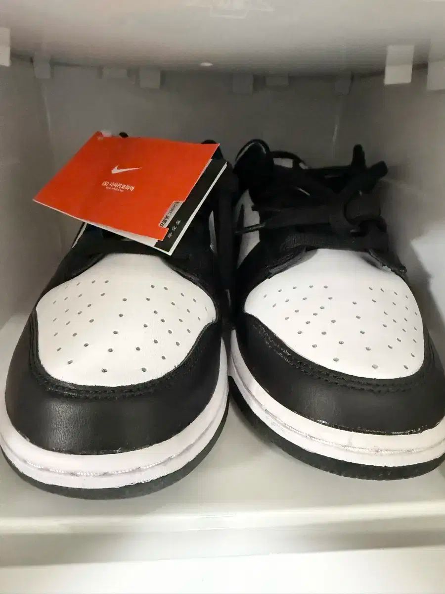 ナイキ エアジョーダン1 ダンク ロー レトロ 270