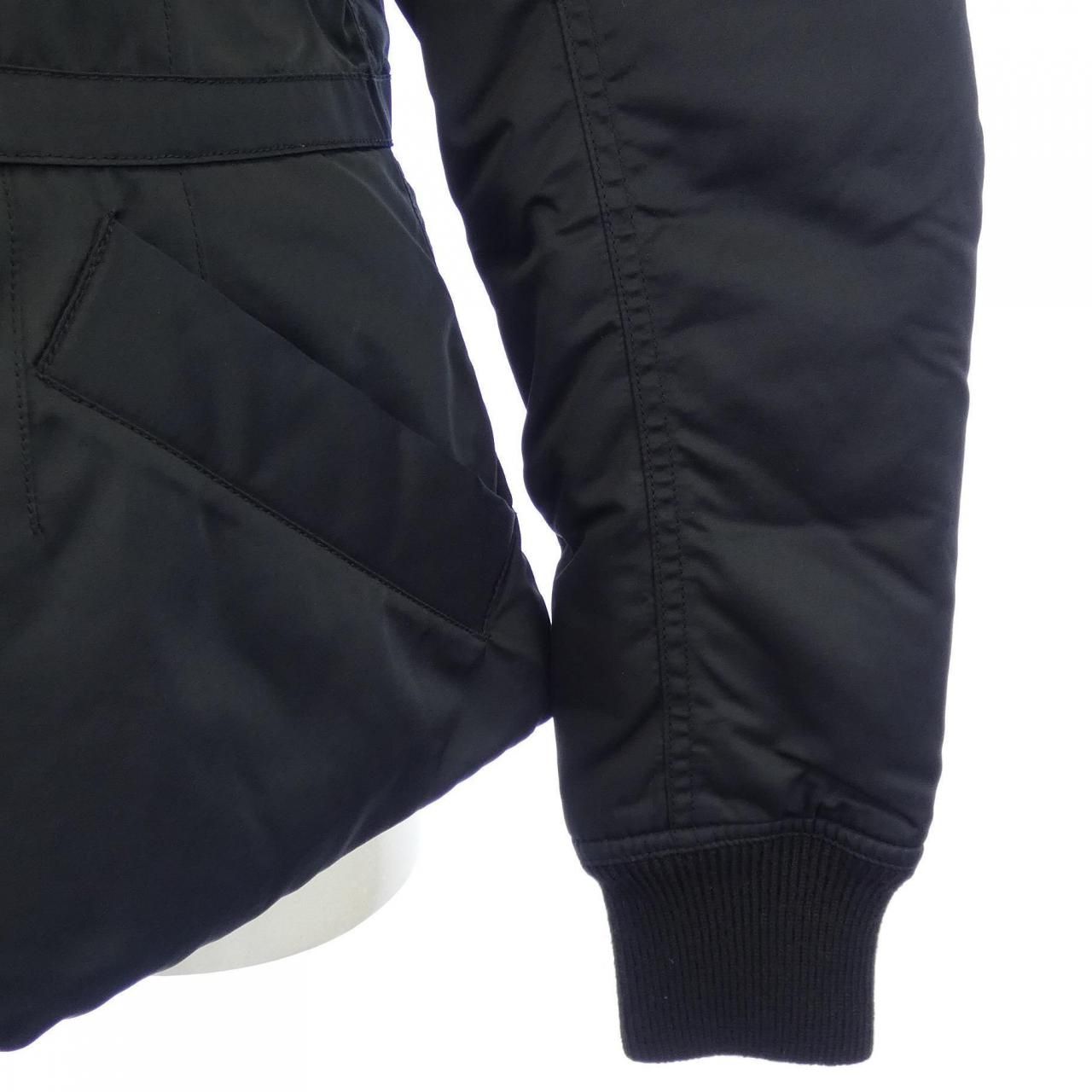 ダウンジャケット