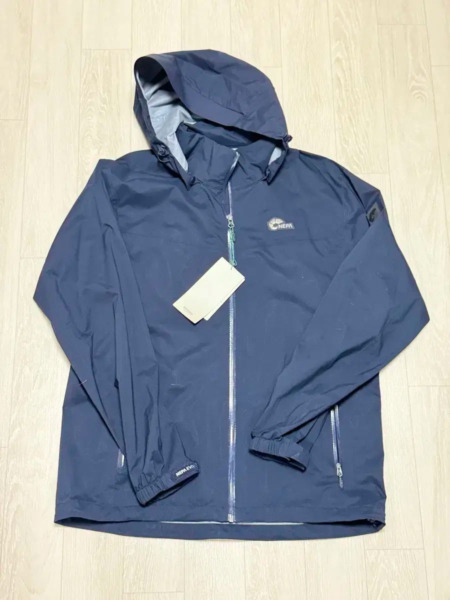 ネパNEPA メンズ 季節の変わり目ウィンドブレーカー 105