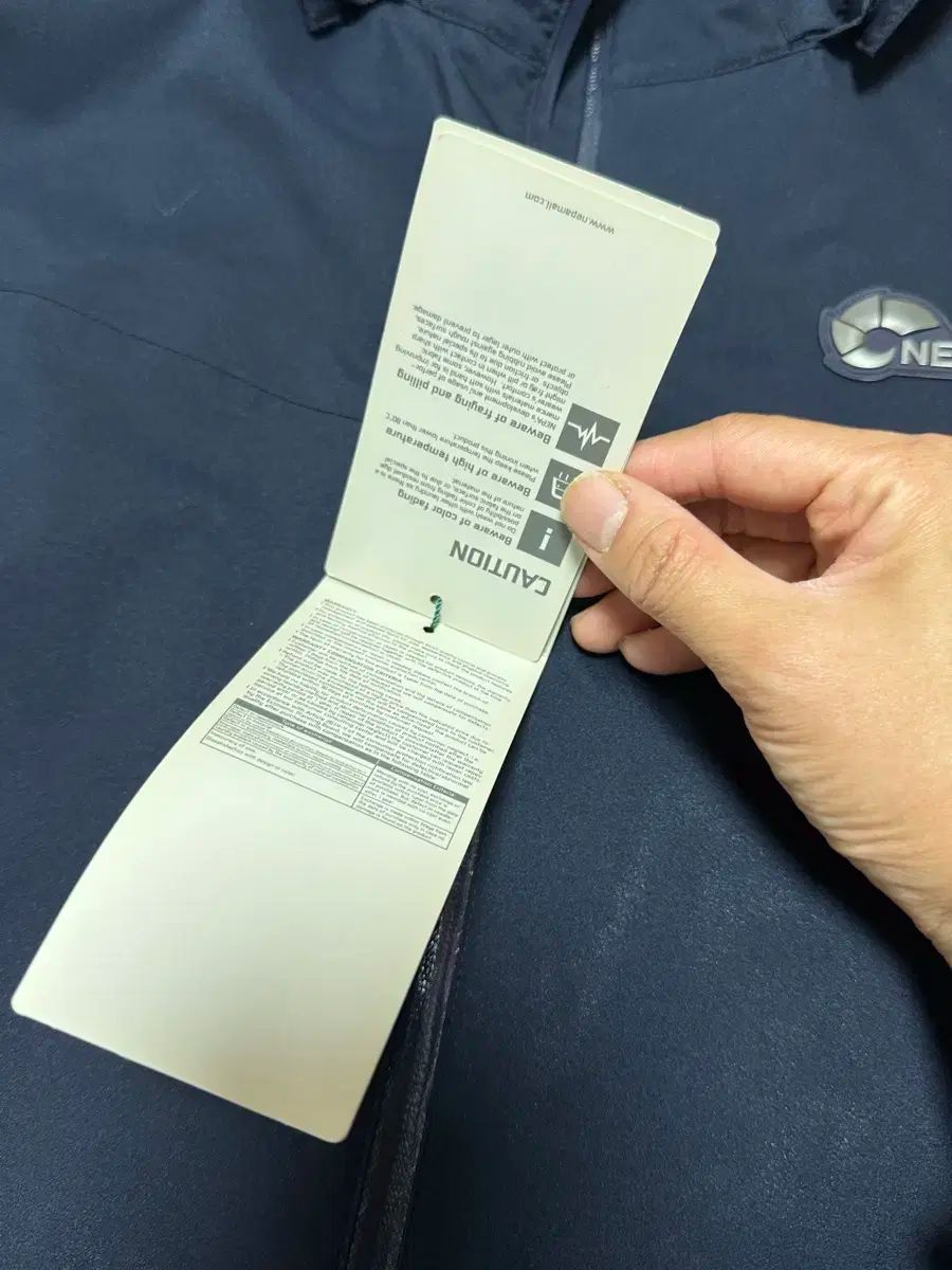 ネパNEPA メンズ 季節の変わり目ウィンドブレーカー 105