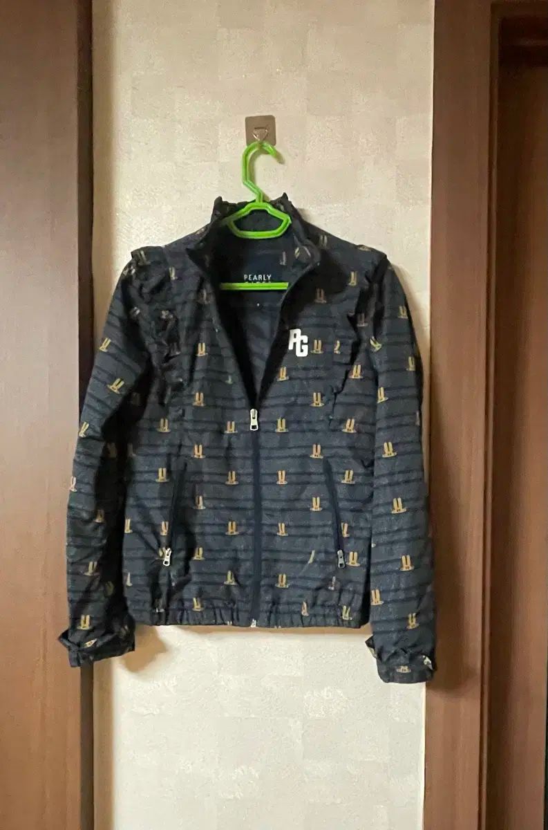 パータン ウィンドブレーカー