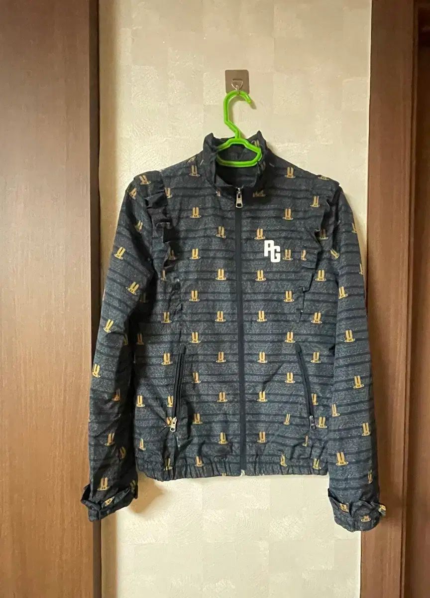 パータン ウィンドブレーカー