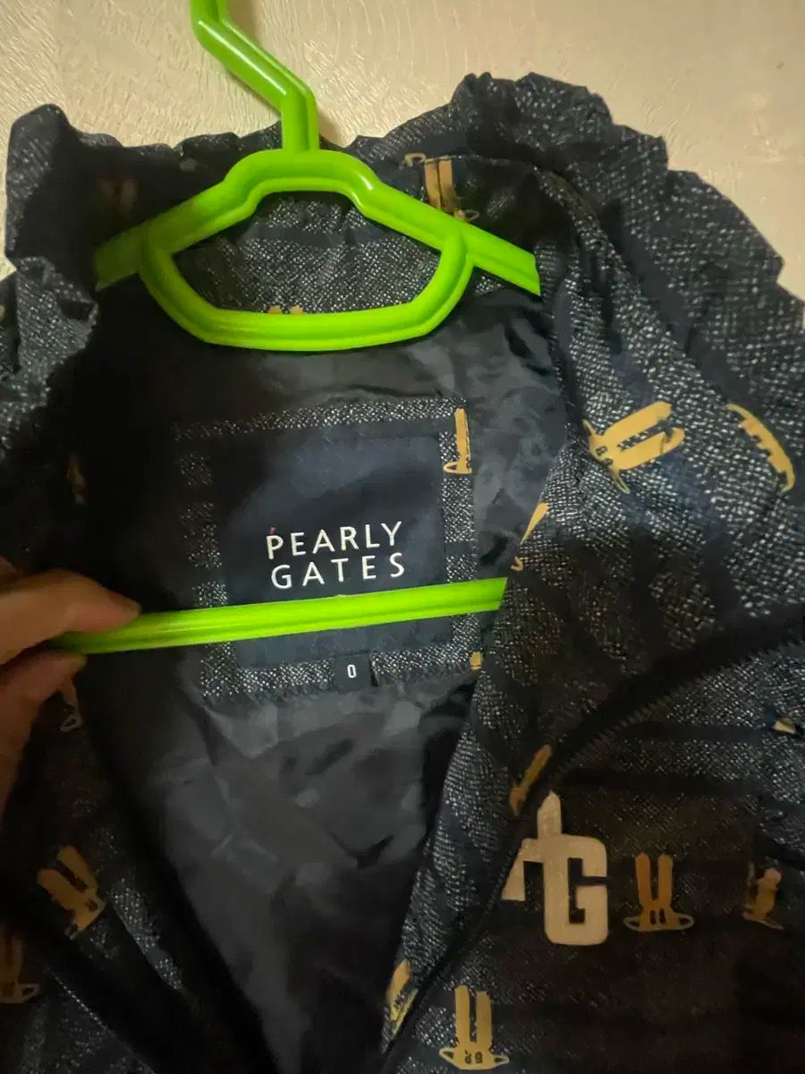 ウィンドブレーカー