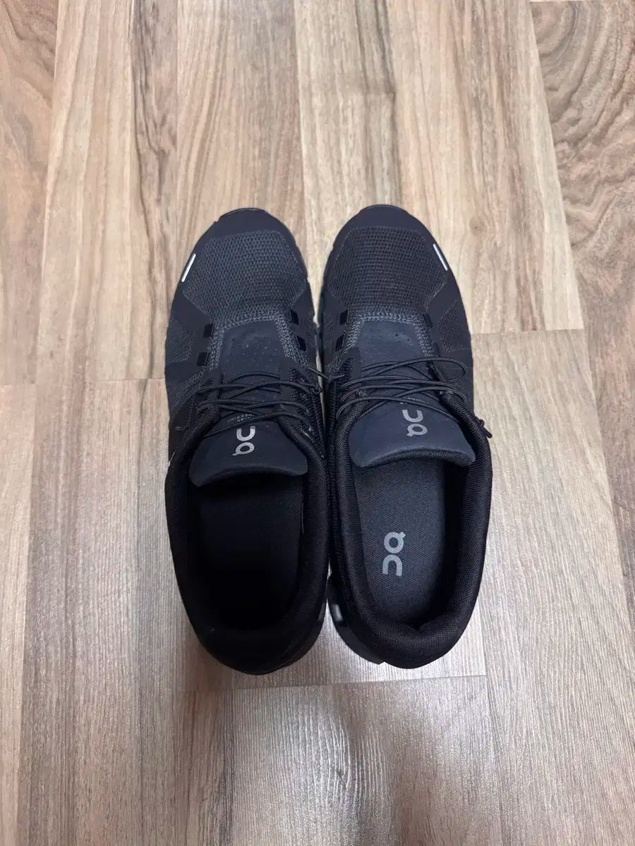 単ランニング クラウド5 オール ブラック 42 265 OLIVEOS_COM_TR