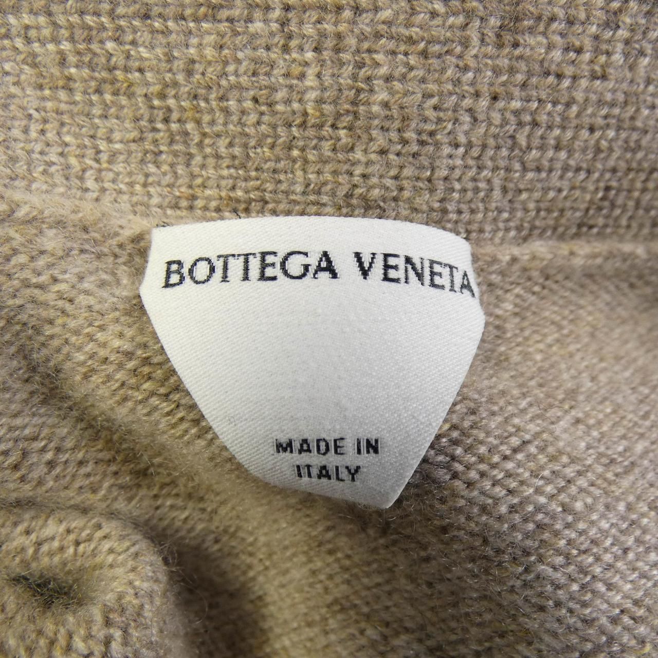 0 カーディガン