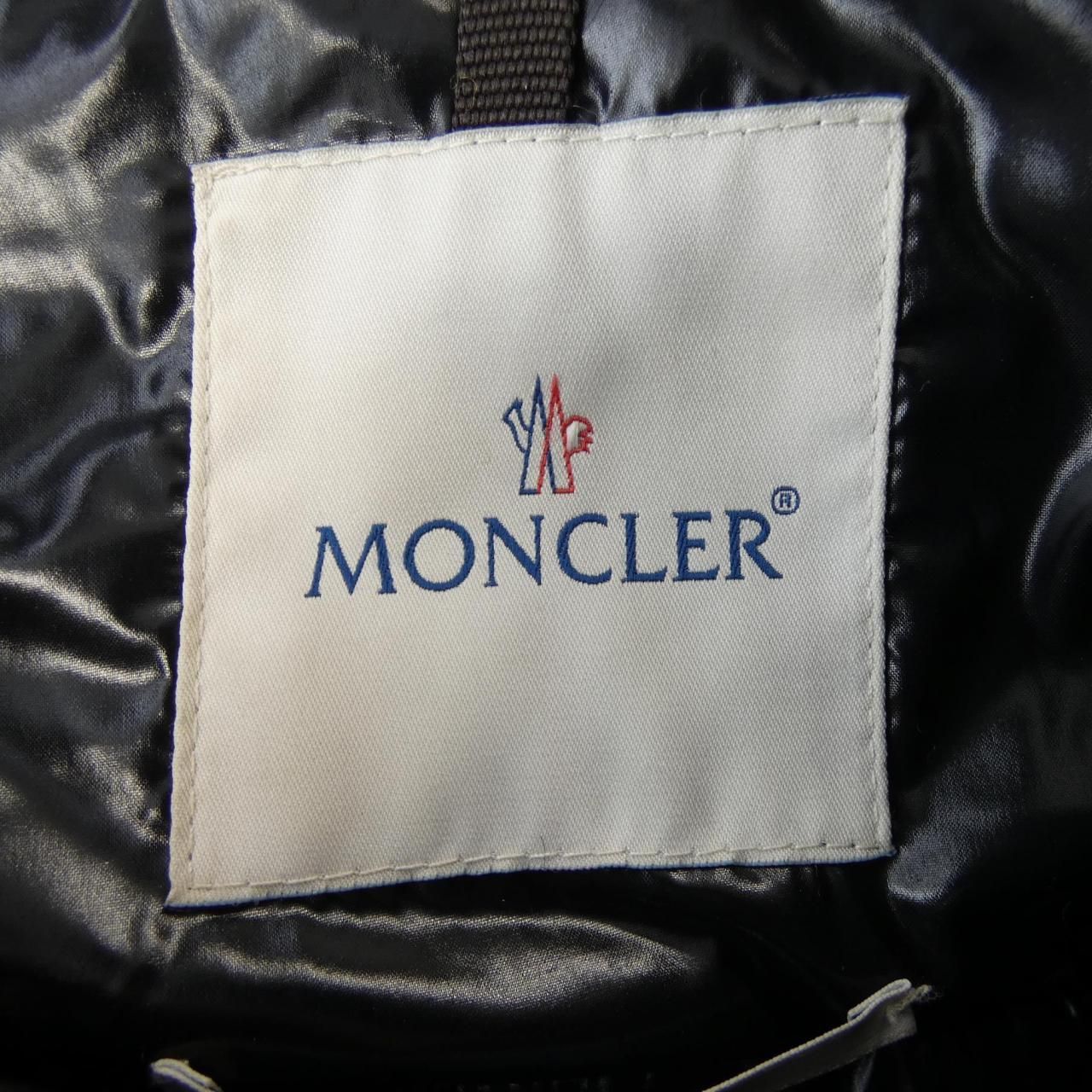 ダウンジャケット