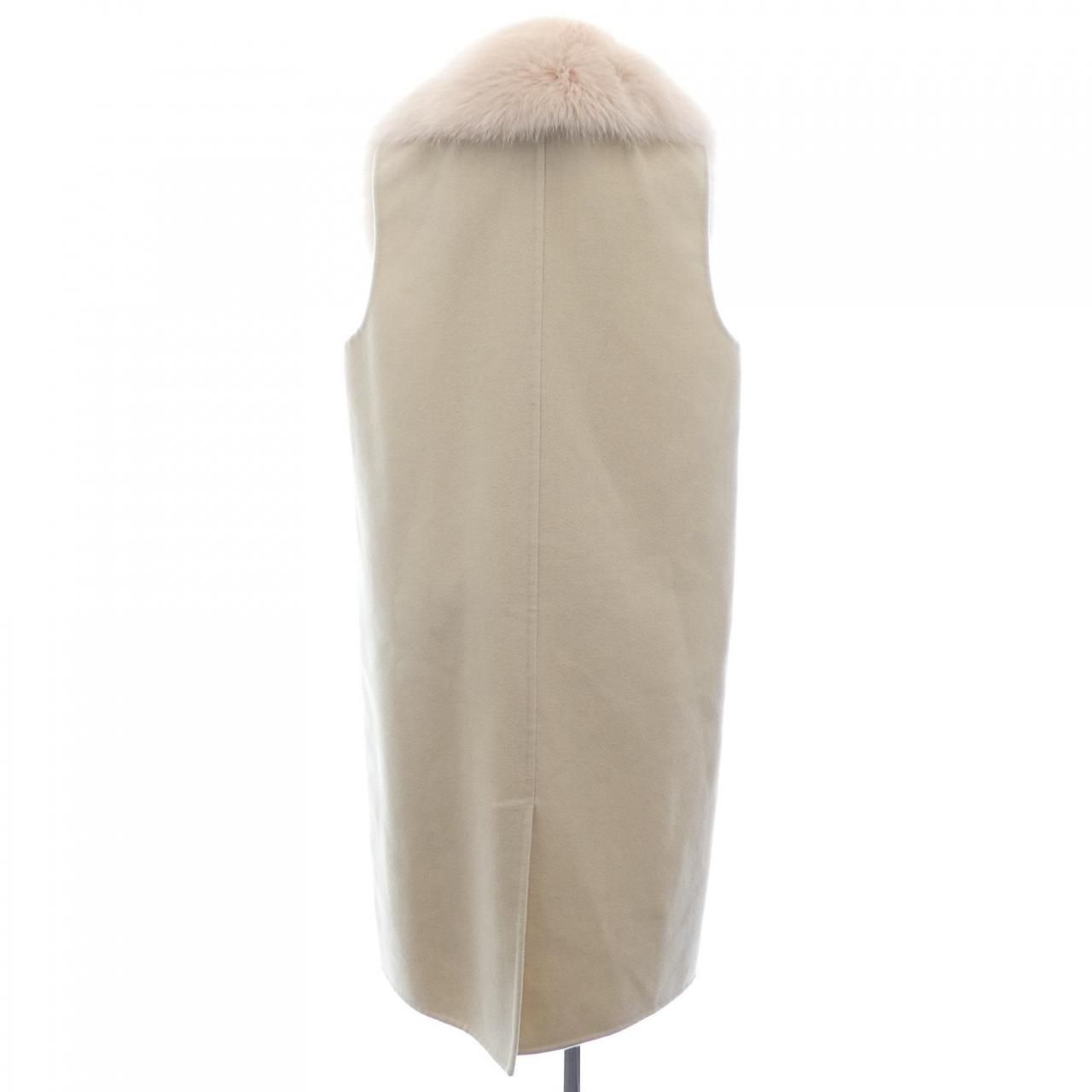 フェンディ FENDI FF 9200 SW 18 ロングベスト