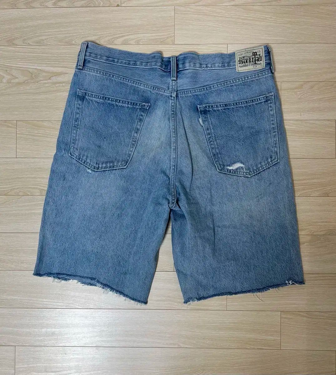 リーバイス シルバータブ デニム ハーフパンツ