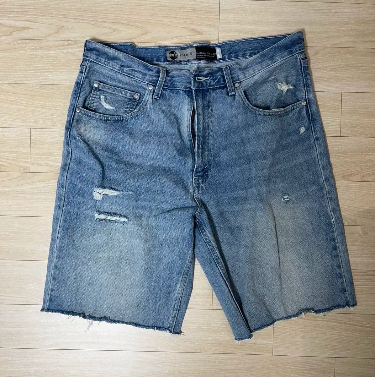 リーバイス シルバータブ デニム ハーフパンツ