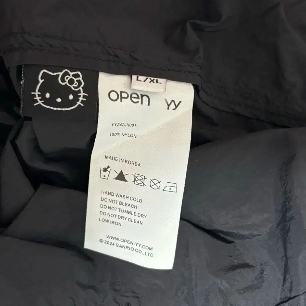 ハローキティ ウィンドブレーカー