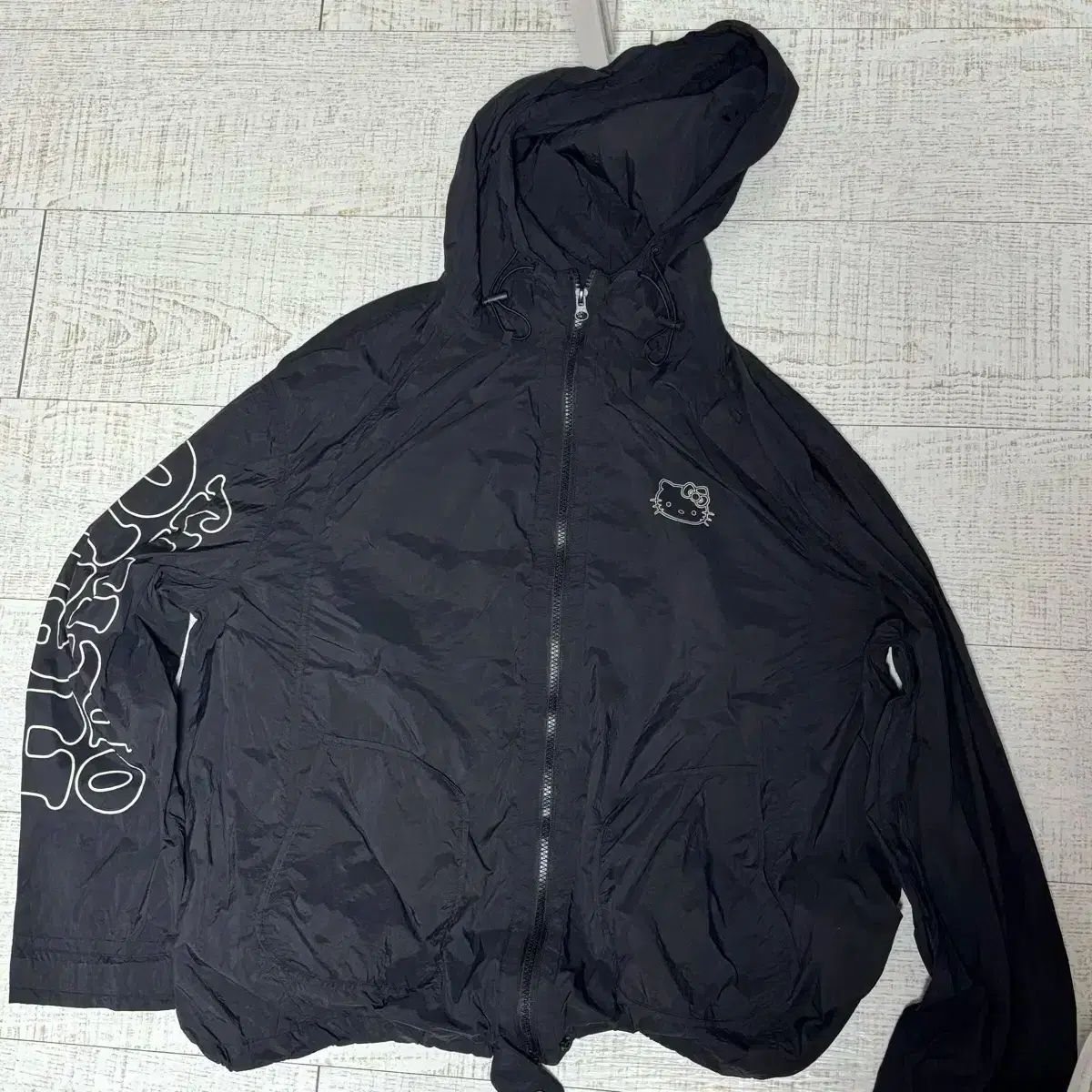 Open YY ハローキティ ウィンドブレーカー