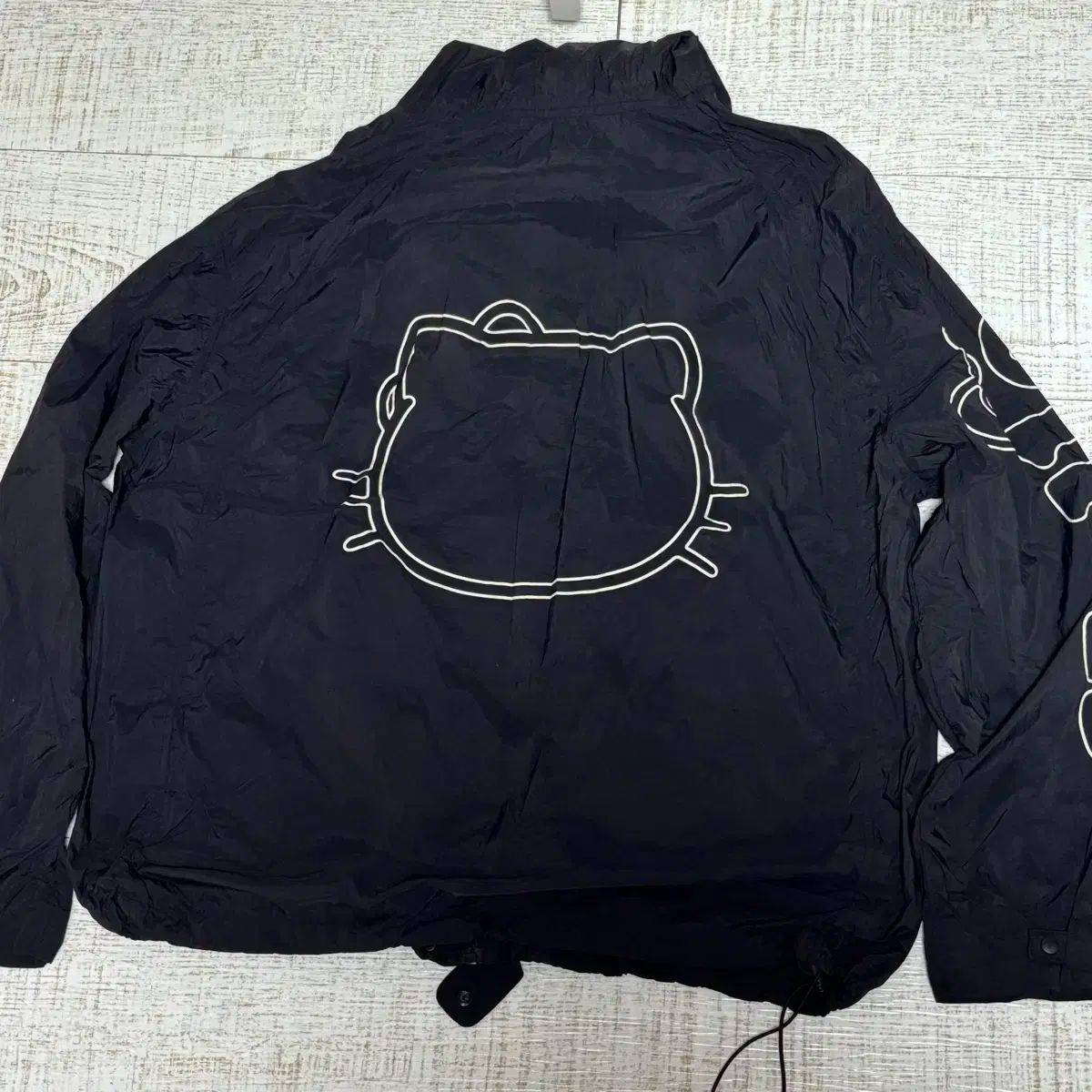 Open YY ハローキティ ウィンドブレーカー