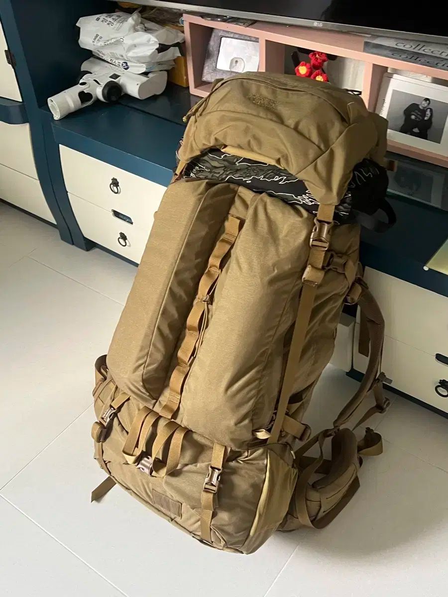 ミステリーランチ グレーシャー 71 コヨーテタン