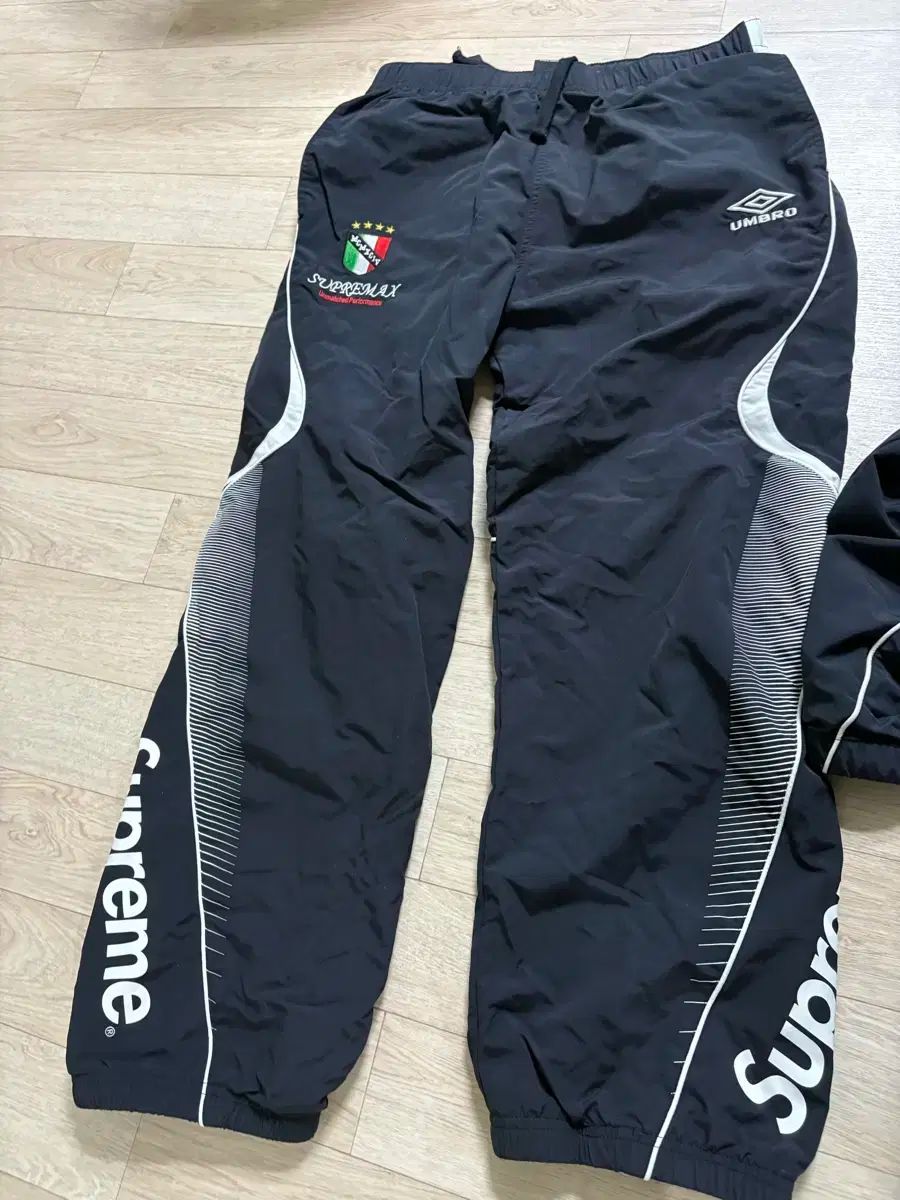 S シュプリーム アンブロ トラックパンツ ブラック