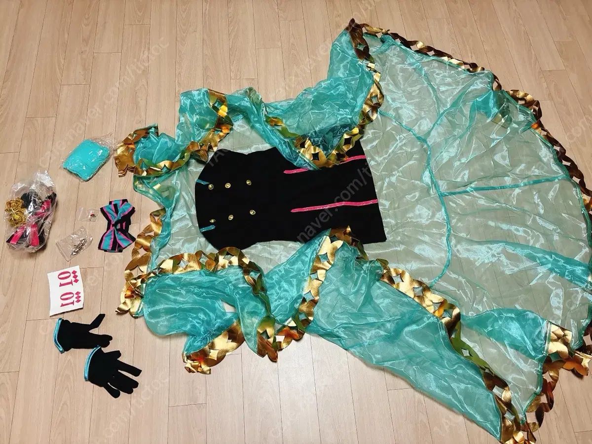 icosショップ 初音 ミク 12周年 イラスト 衣装