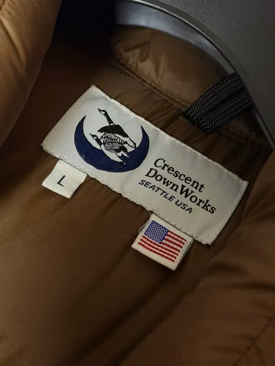 L クレセントダウンワークス