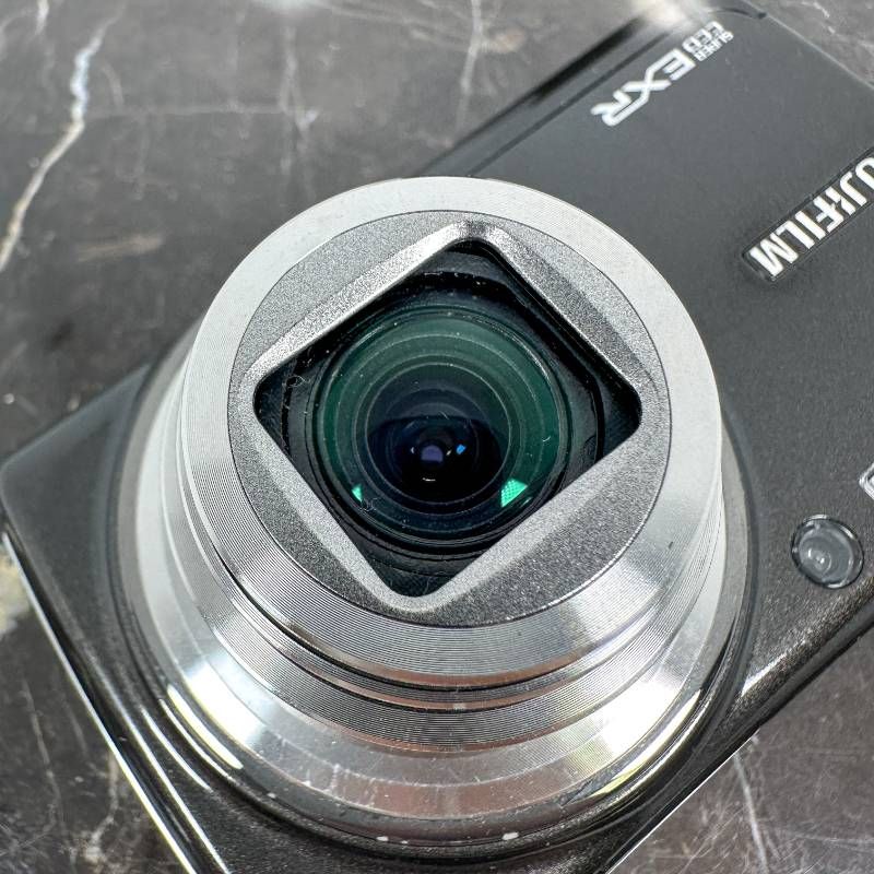  Fujifilm FinePix F 200 EXR コンデジ デジカメ 12 MP 光学5倍ズーム 高画質 CCDシフト手ブレ補正 コンパクトデジタルカメラ デジタルカメラ