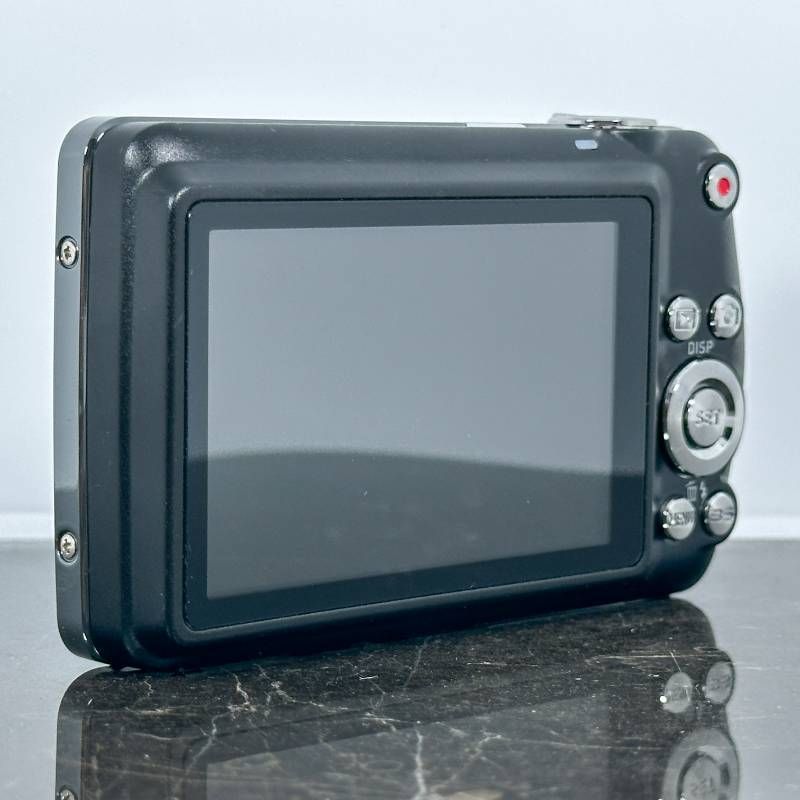 1210万画素 光学3倍ズーム