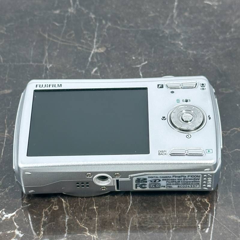  Fujifilm FinePix F 100 fd コンデジ デジカメ 1200万画素 光学5倍ズーム 手ブレ補正 CCD 高画質モデル コンパクトデジタルカメラ デジタルカメラ