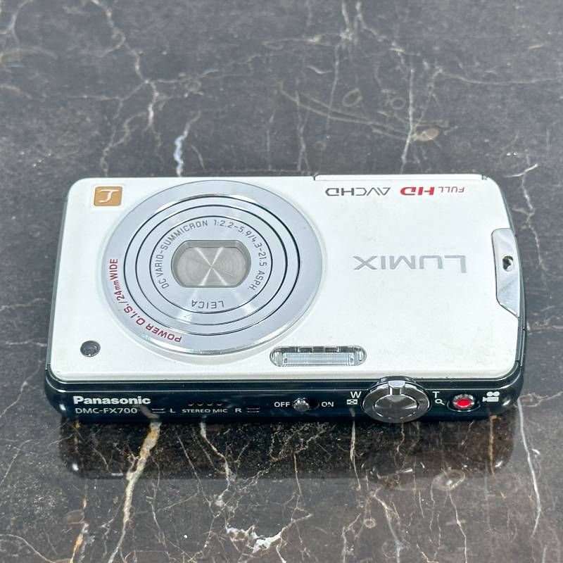  Panasonic LUMIX DMC FX 700 ホワイト コンデジ デジカメ フルHD動画 タッチパネル 高速連写 コンパクトデジタルカメラ デジタルカメラ