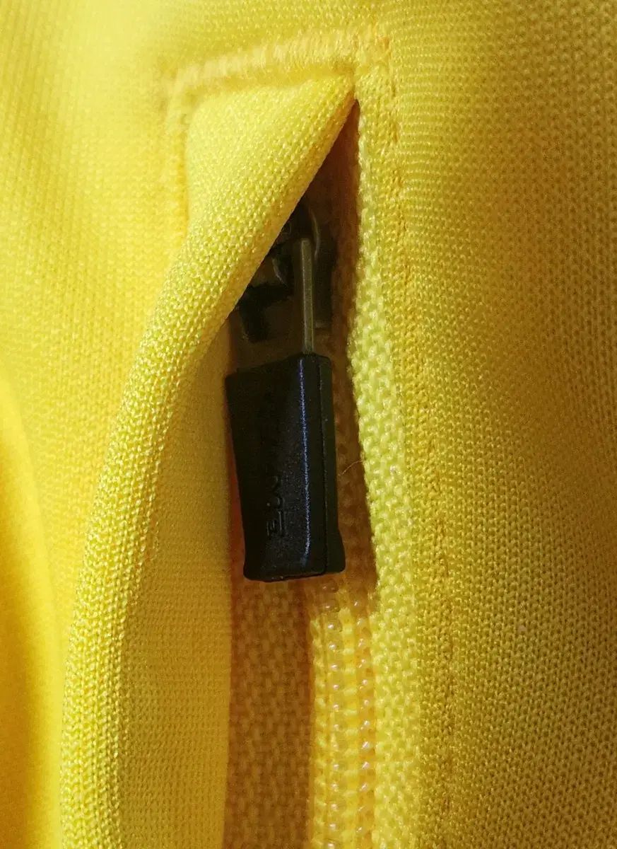 フルジップアップ トラックジャージ