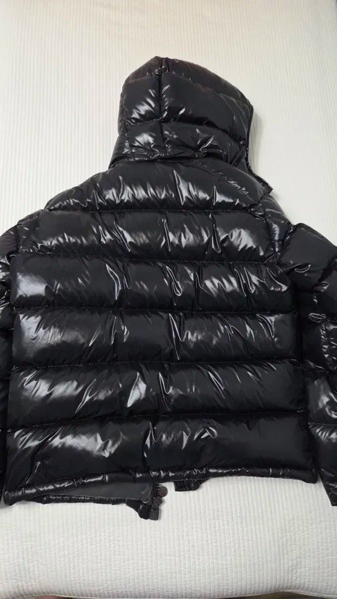 モンクレール マヤ ブラック ダウン 3サイズ 23FW