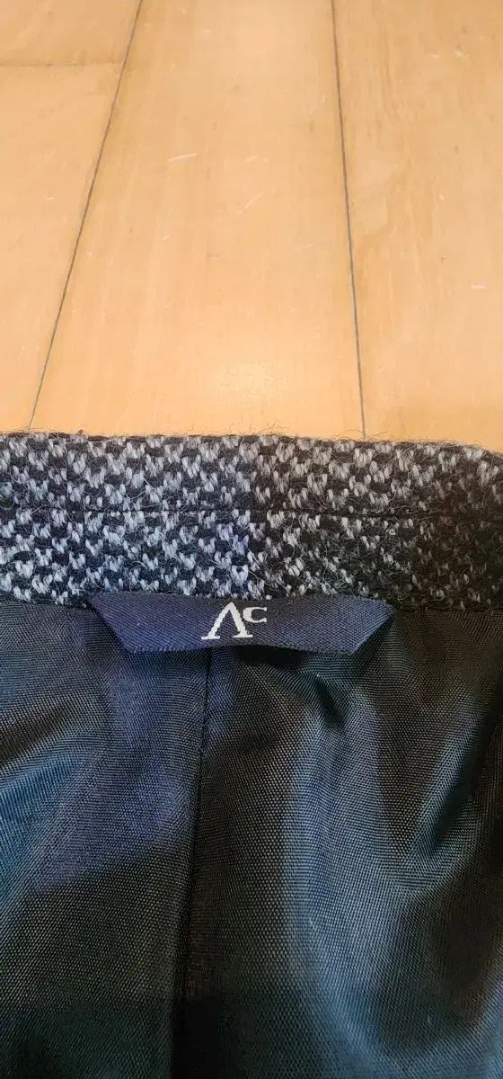 ツイードジャケット