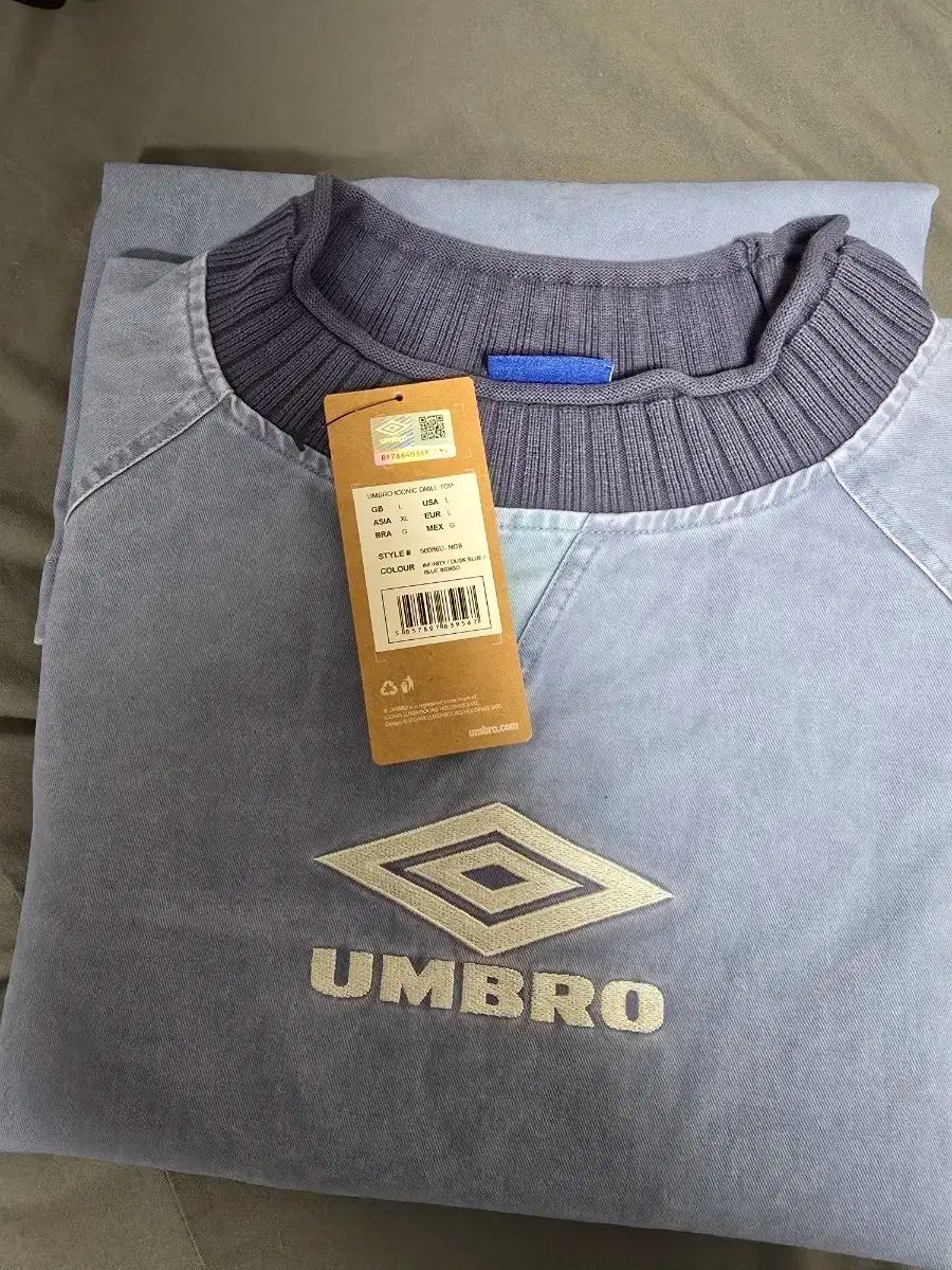 アンブロ アイコニック ドリルトップ