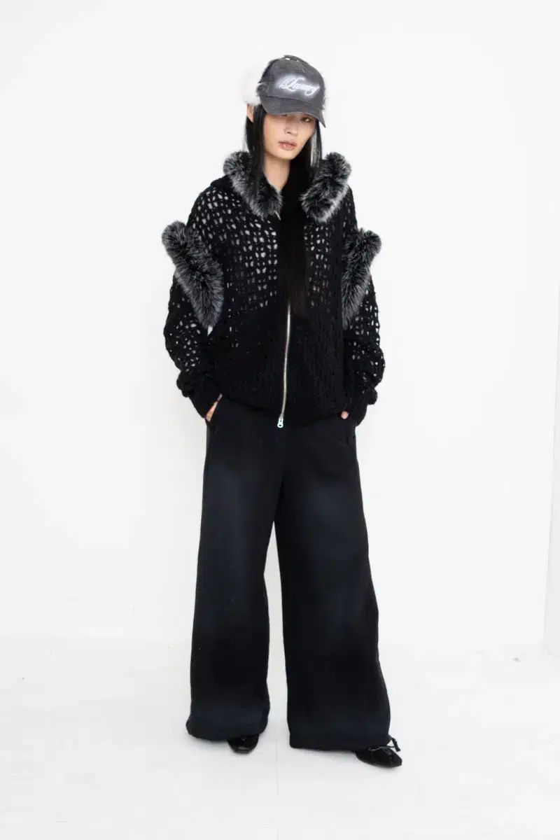 2000ブルーアーカイブ UXURY FAUX FUR EARFLAP CAP DAR