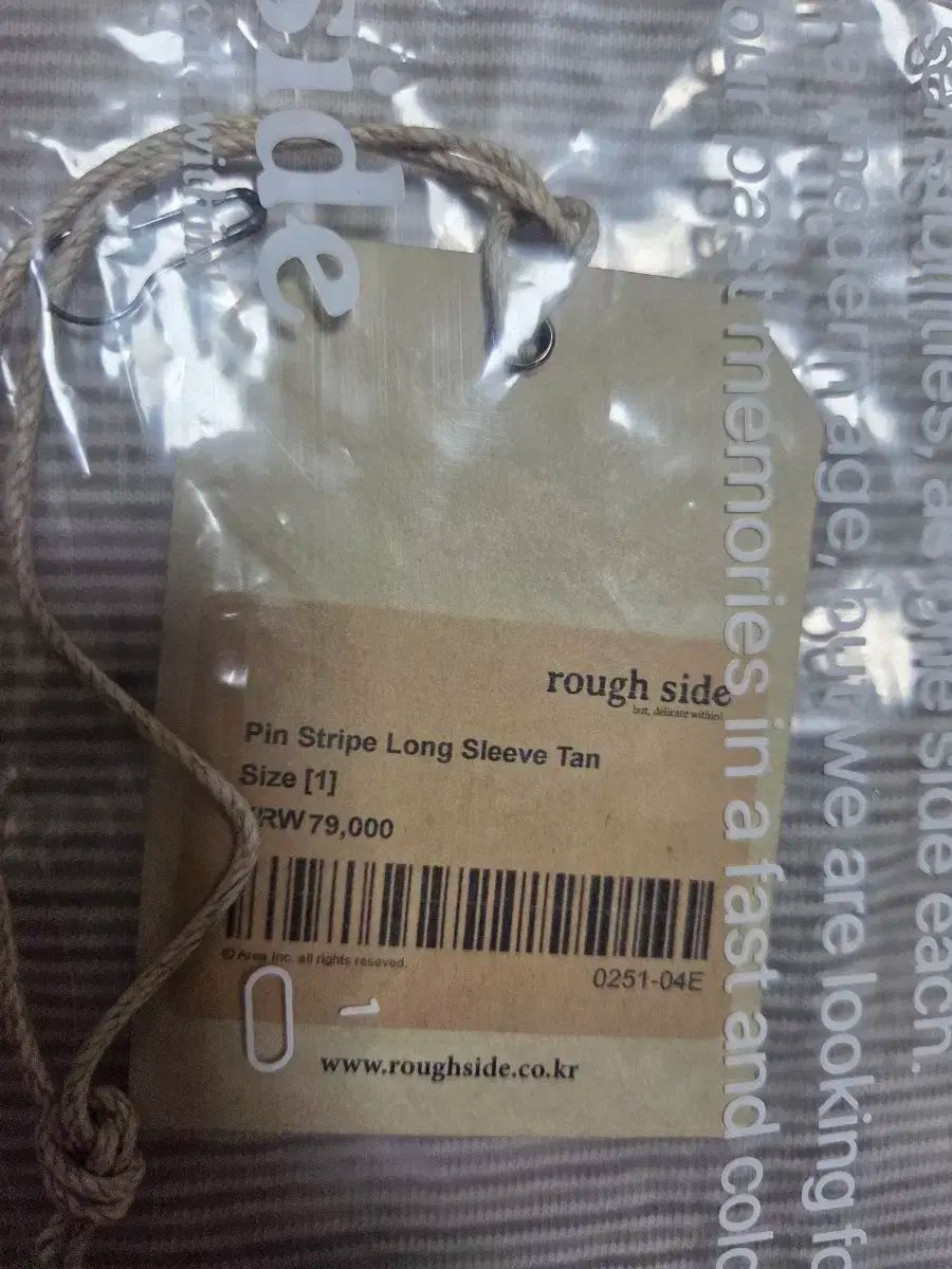 ROUGH SIDE ピン ストライプ ロングスリーブ タン 1