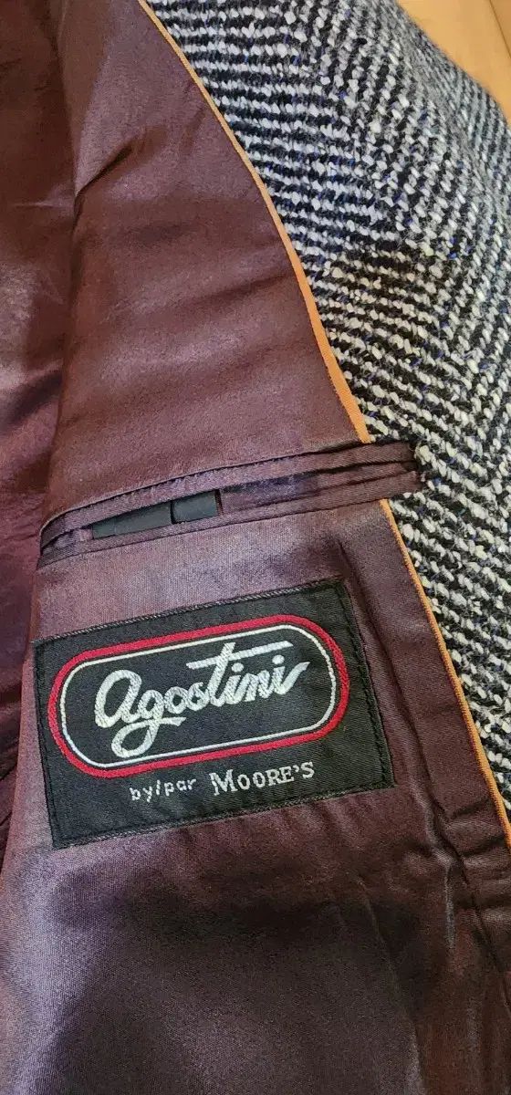 ツイードジャケット